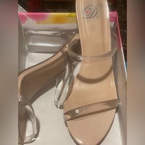 Clear/beige sandals, 8.5M